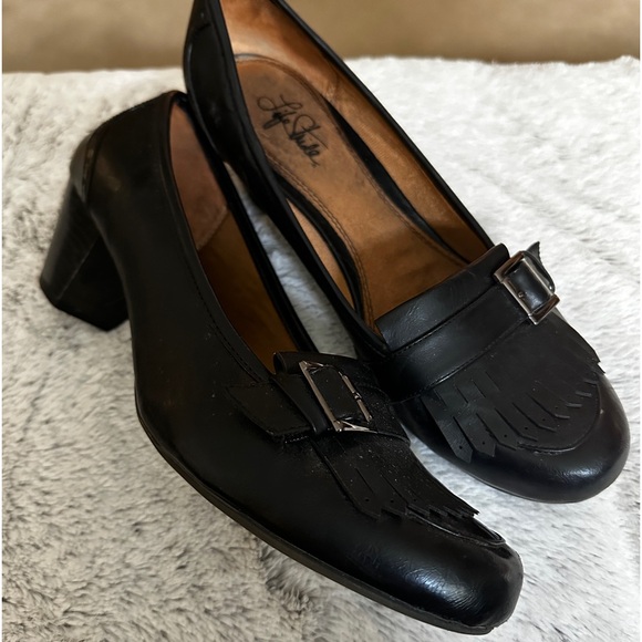Size 10M Black Leather Life Stride Pumps - Picture 1 of 5